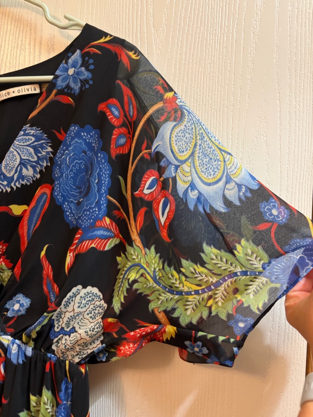 Alice + Olivia Cay Floral Batwing Dress Size 6 - Picture 5 of 12